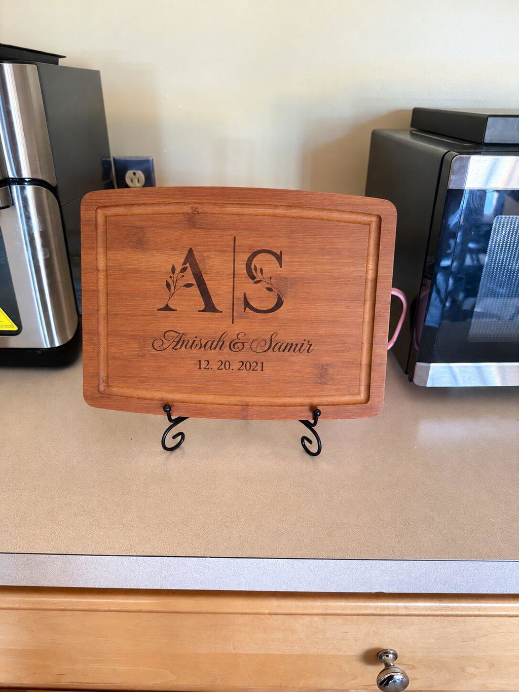 Personalized Cutting Board and Display Stand