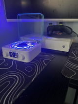 leo review photo