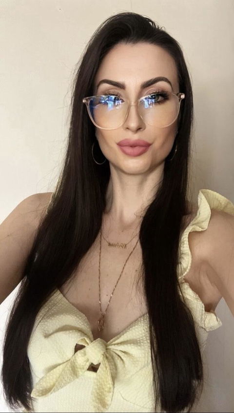 GLAMOUR GLASSES
