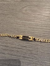 Al review photo