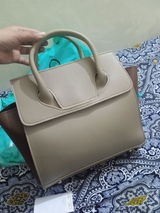 Huma review photo