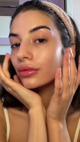 Inès review photo