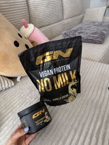 Emely Eva review photo