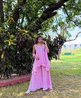 Tanya Jha review photo