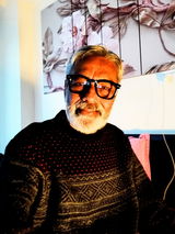 Amit Roy review photo