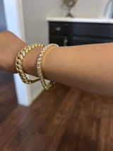 Aly review photo