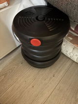 Leo review photo