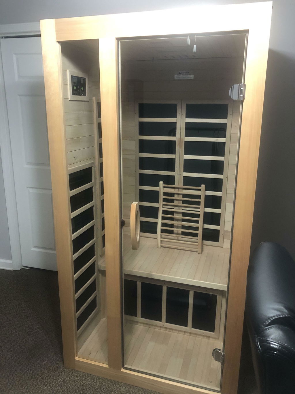 Golden Designs Low EMF 1-Person Dynamic "Gracia" Infrared Sauna with Hemlock Wood | Model: DYN-6119-01