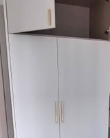Olivia review photo
