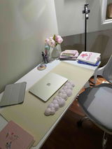 P.M. review photo