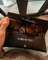 Anonyme review photo
