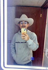 Héctor F review photo