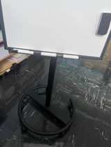 Lwin review photo