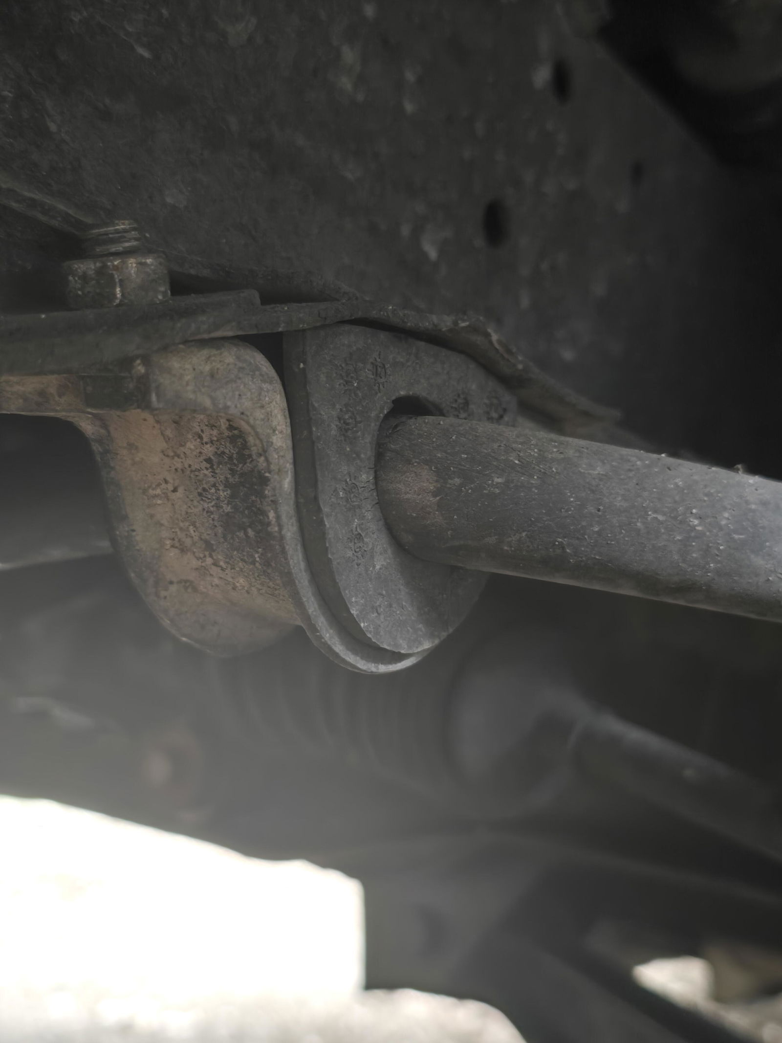 Front Sway Bar Bushing Bundle [Vanagon] | SWAY-BUSH-KIT | GoWesty