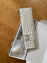 Rechargeable 106 Keycaps Wireless Keyboard and Mouse Set