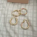 Mia review photo