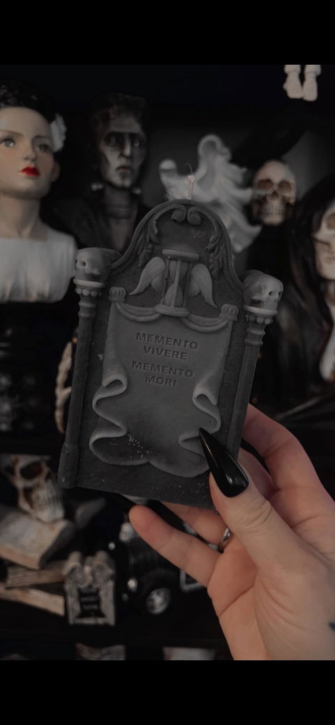 Memento Mori Candle