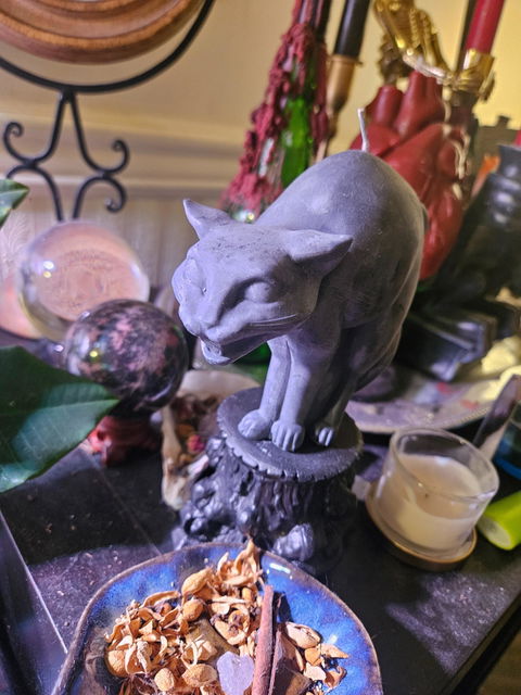 The Scaredy Cat Candle
