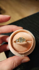 a review photo