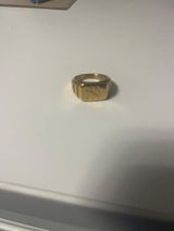 E. review photo