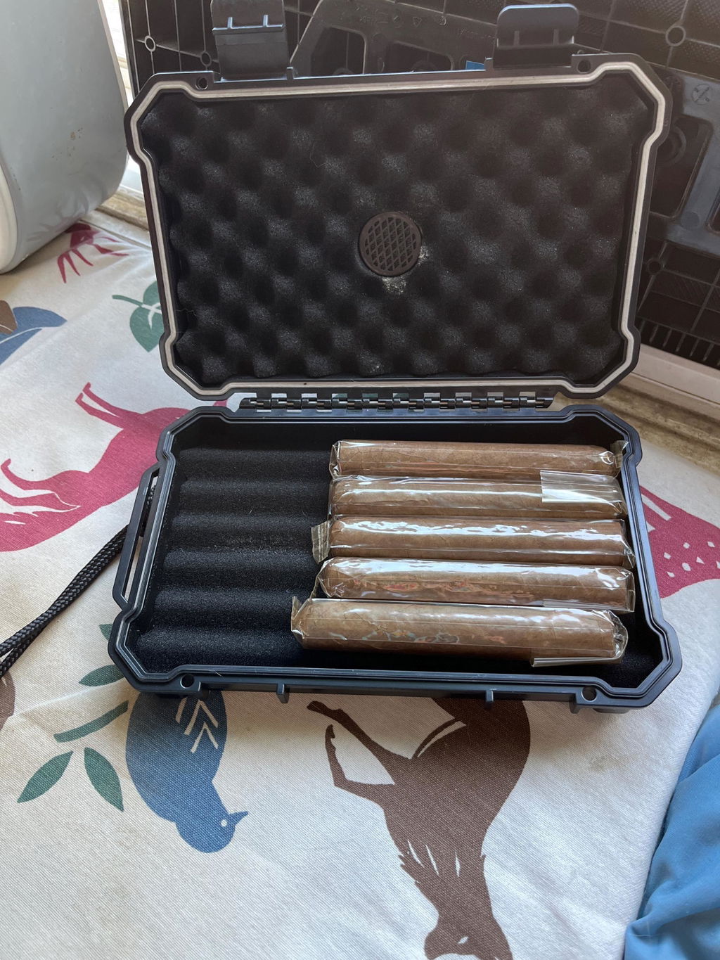 Custom Waterproof Travel Humidor Set