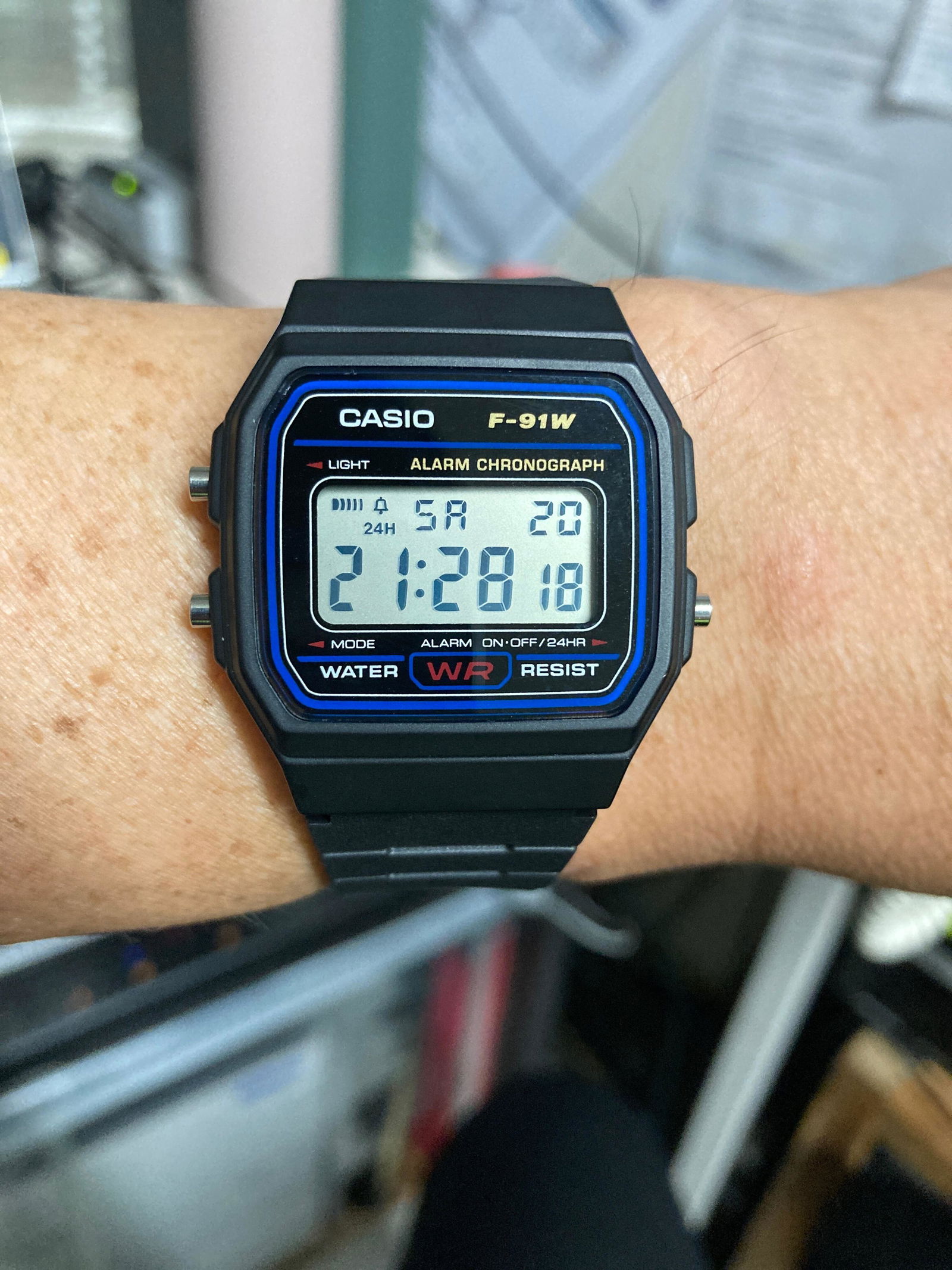 CASIO カシオ F-91W メンズ 腕時計 日常生活用防水 10年保証