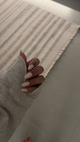 L. review photo