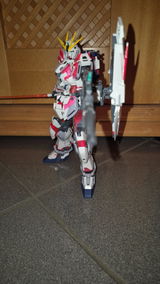 Lukas review photo