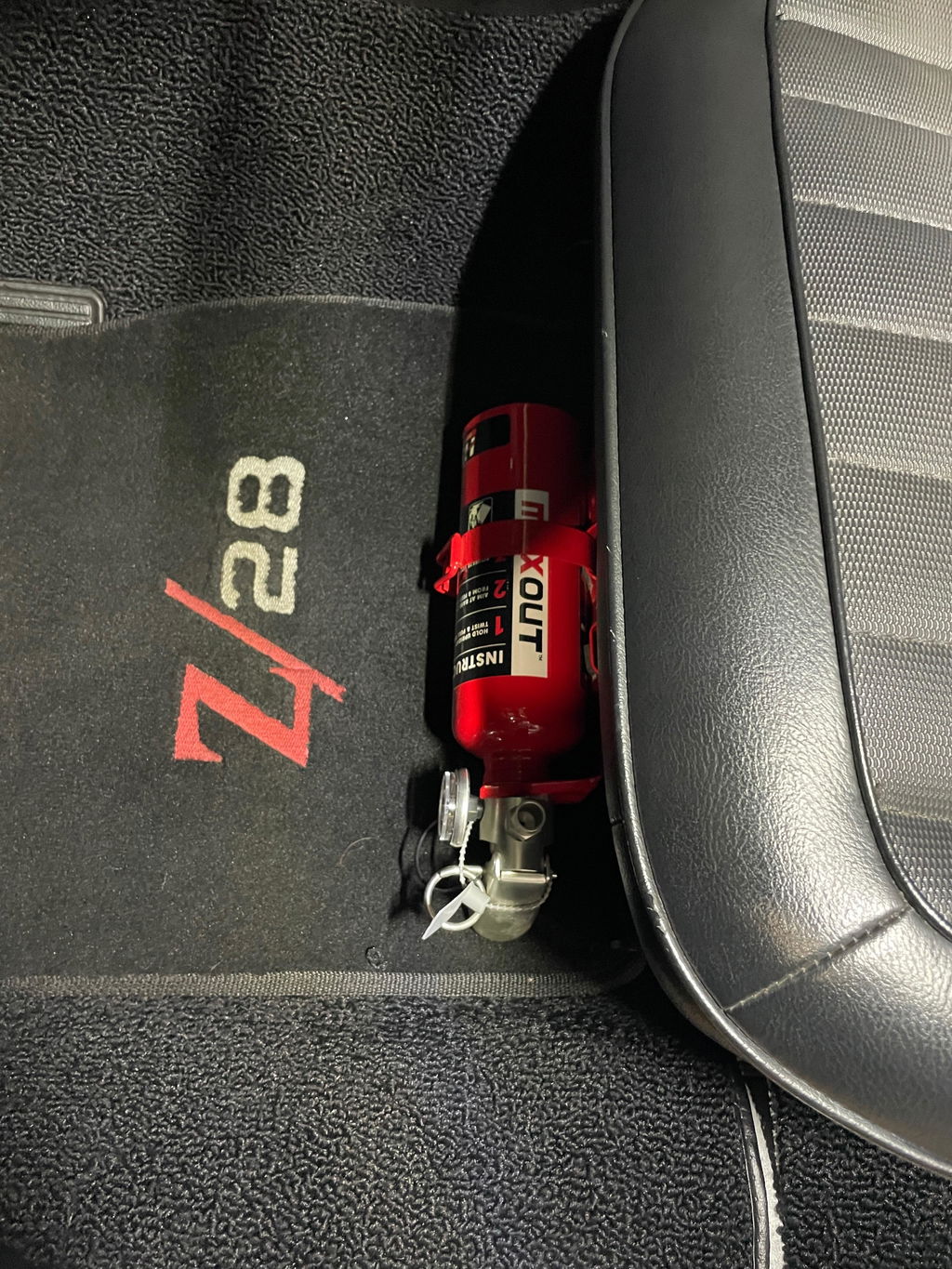 Fire Extinguisher Seat Mount - SM01BK