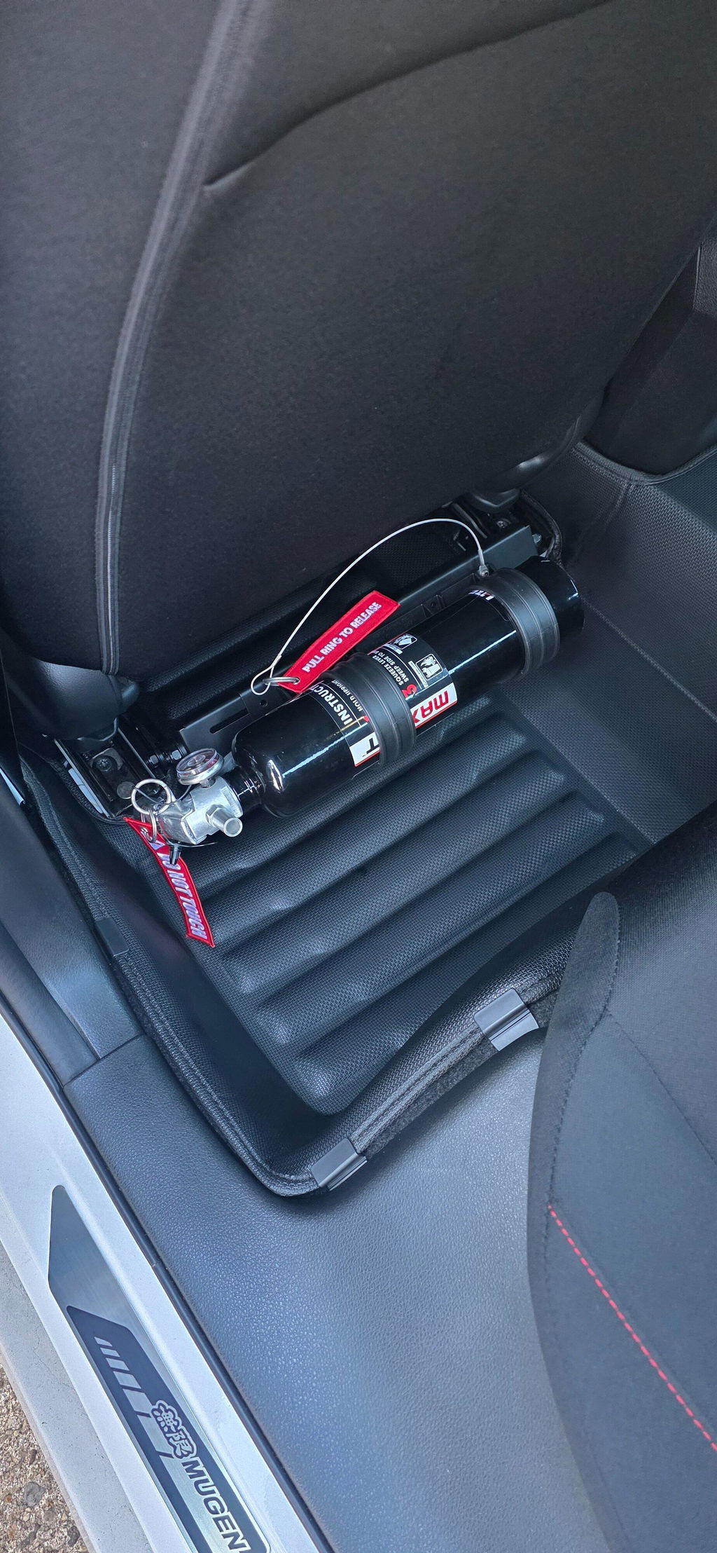 Fire Extinguisher Seat Mount - SM01BK