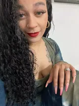 Mikayla review photo