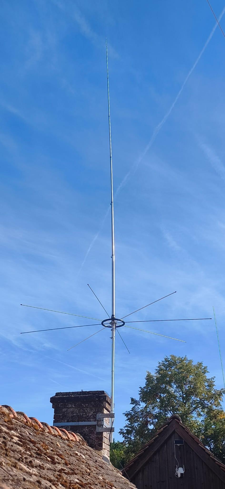 Sirio 827 - Antenna verticale da base 5/8 CB 27 MHz alto guadagno