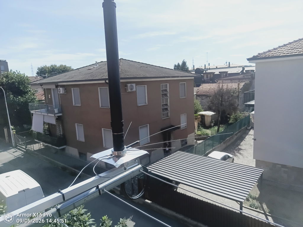 Yaesu ATBK-100 Kit radiali di terra per antenna motorizzata ATAS-120