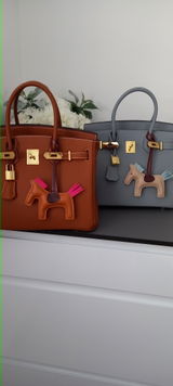 Kay Hollins review photo