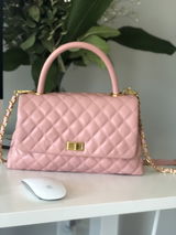 Nadine review photo