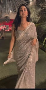 Sakshi review photo