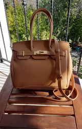 Vasilena G. review photo