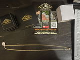 V review photo