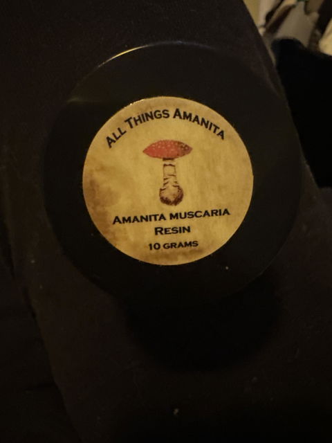 Amanita muscaria resin 3:1 extract