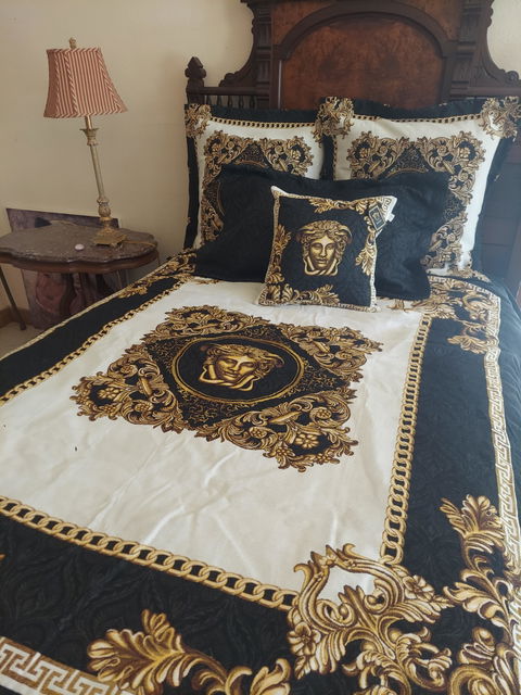 Baroque Style Tapestry Tablecloth with Medusa Gold Head | Luxury Ornate Table Linen & Home Decor