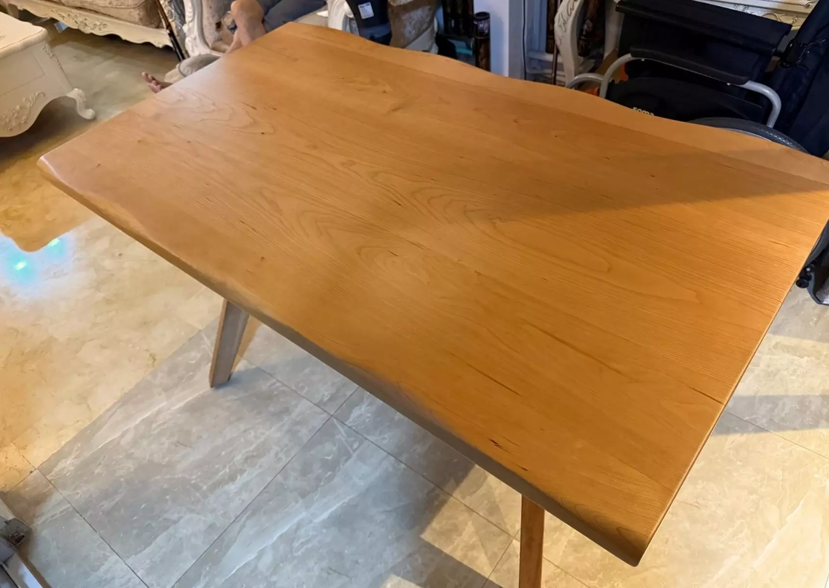 SHIZEN Solid Wood Table