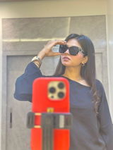 pooja maheshwari review photo