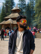 Tushar Bhardwaj review photo