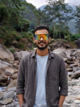 Akshay Tandon review photo