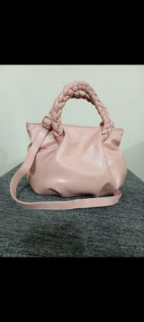 Pareesa review photo