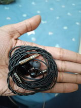 S N review photo
