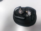 V.N. review photo