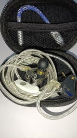 Hilary Bey review photo