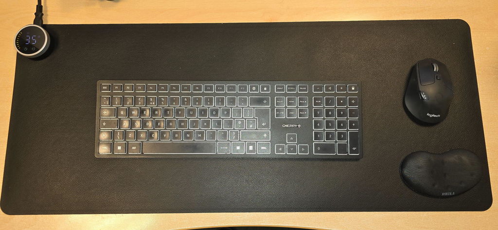 The Hand Warmer - Heated Desk Mat (Classic)