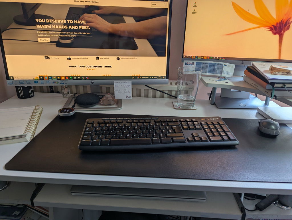 The Hand Warmer - Heated Desk Mat (Classic)